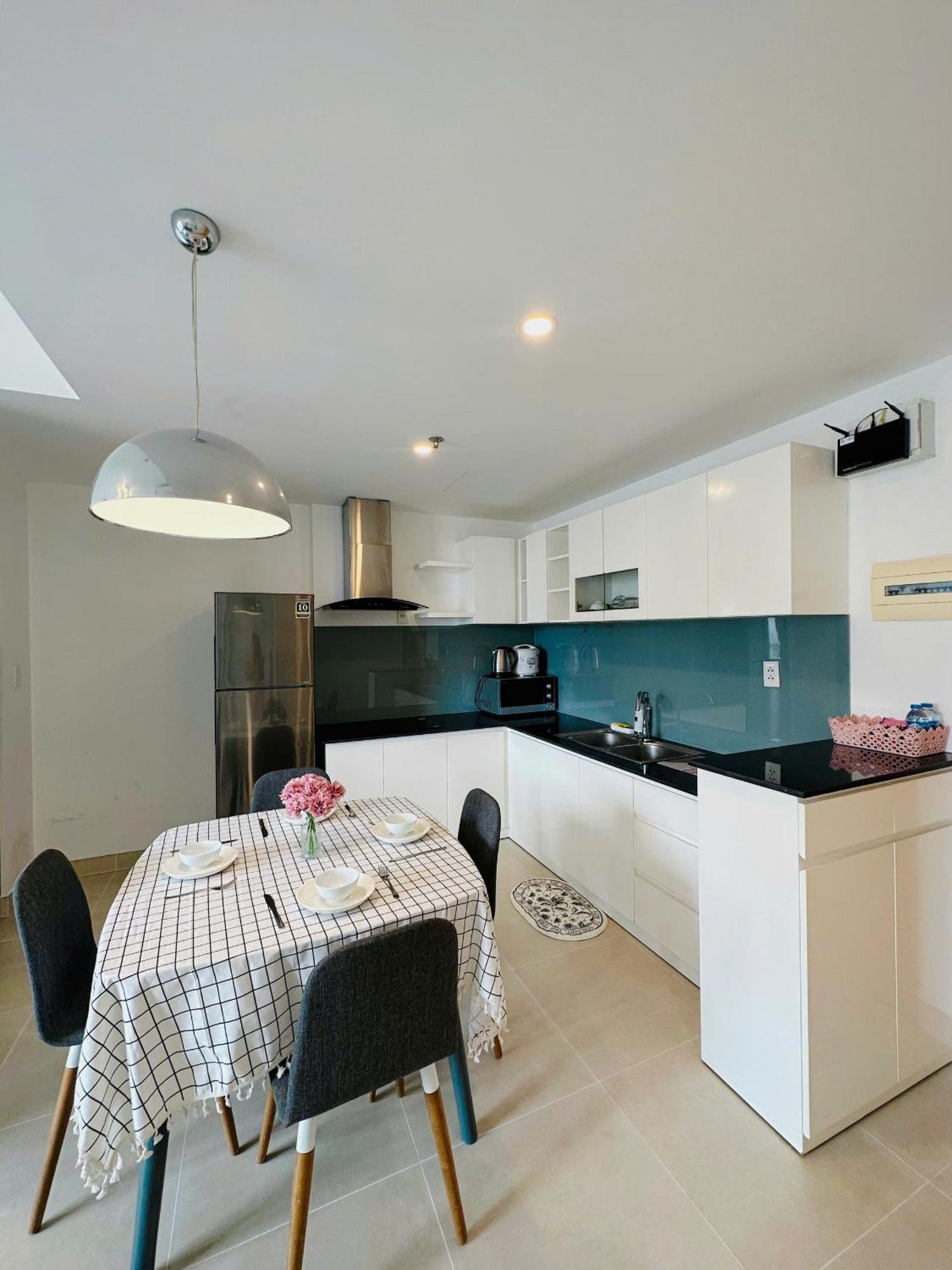 Shomes - Luxury In Masteri Thao Dien Free Gym, Pool Apartment *